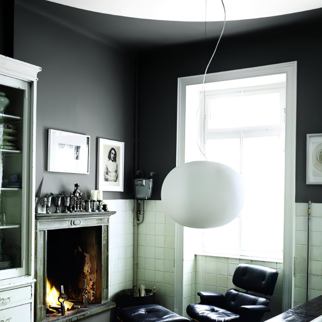 Gysta Contemporary Glass Pendant Lamp