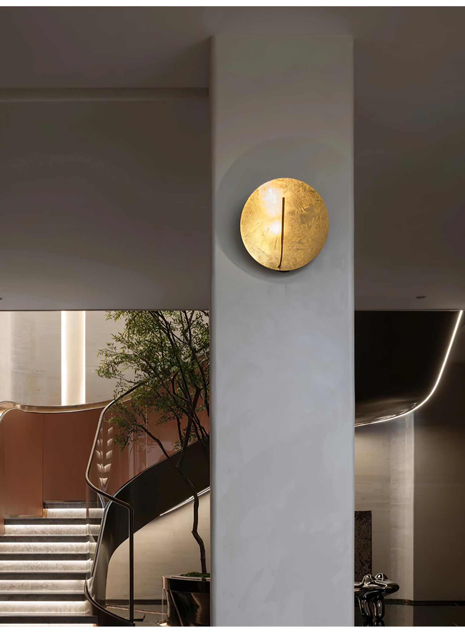 Noctarion Golden Aura Wall Light