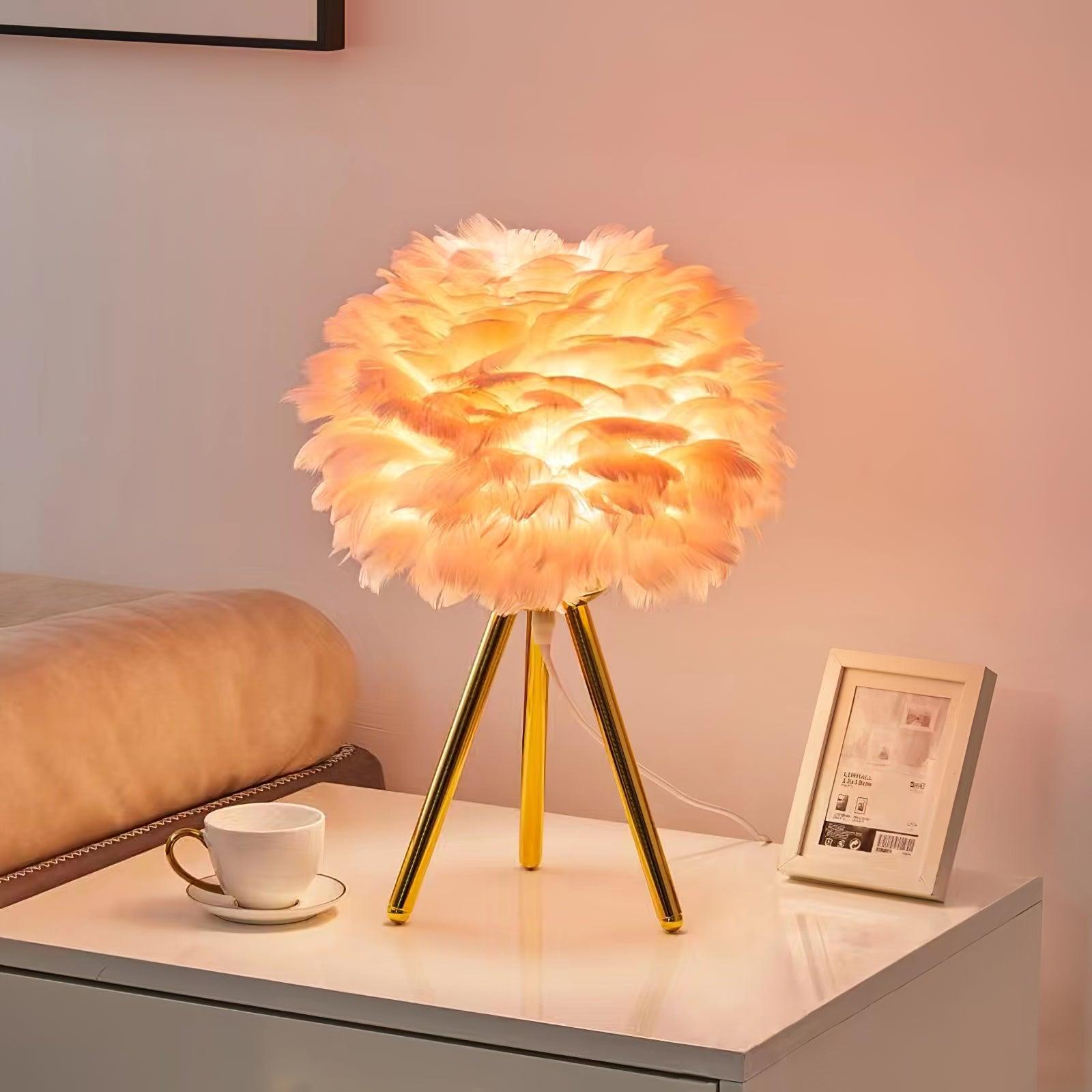 Nilo Feather Feminine Table Lamp - Neutral Decor