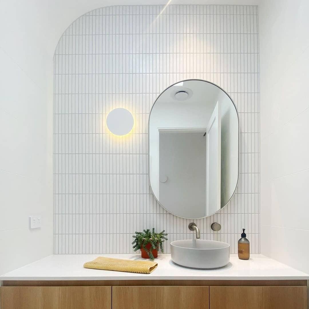 Phelan Brass Minimalist Wall Lamp