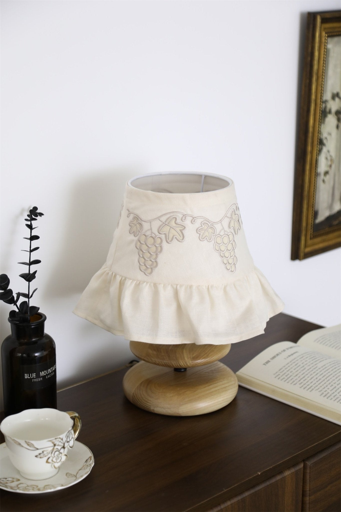 Grape Embroidery Table Lamp