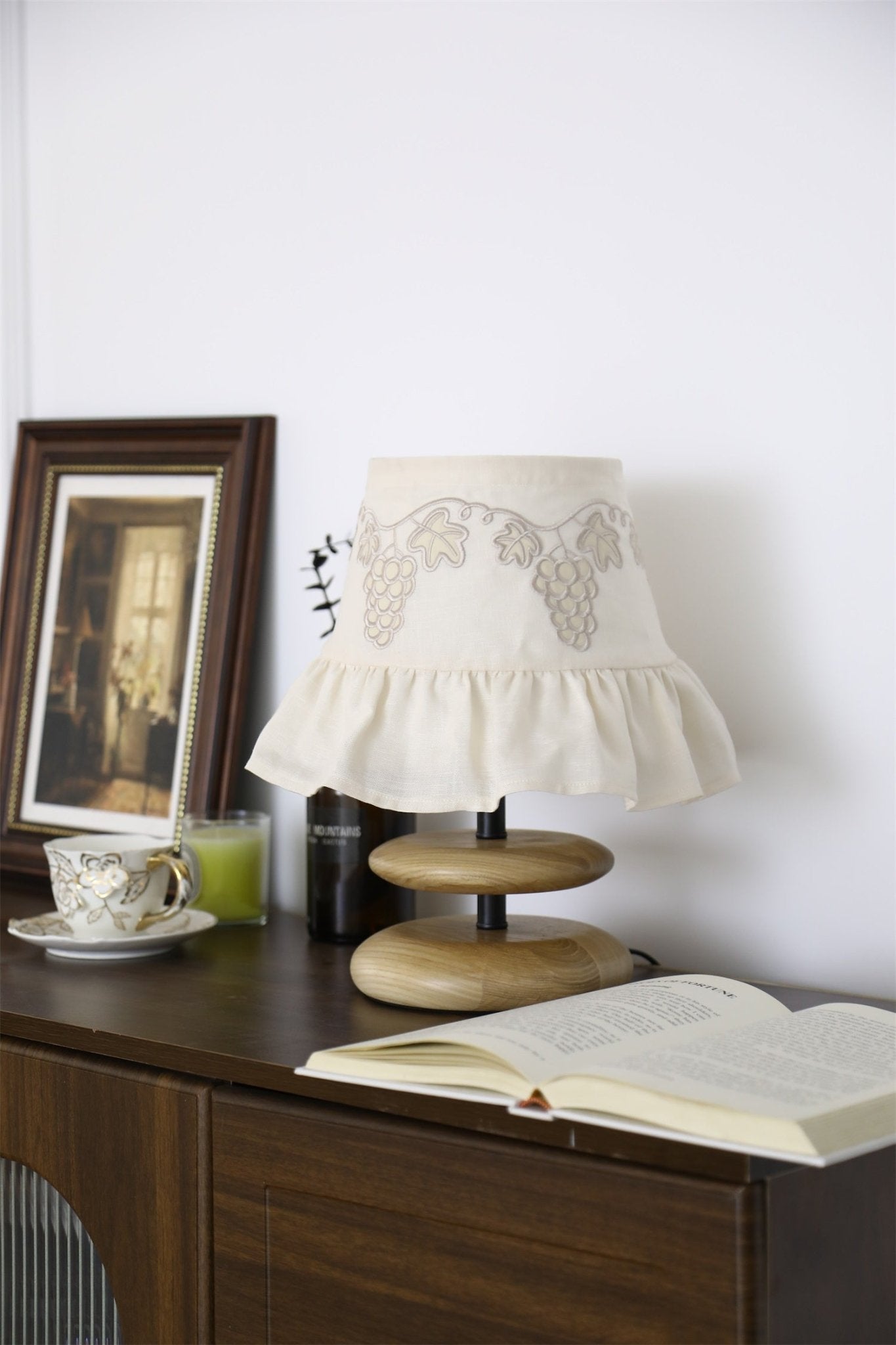 Grape Embroidery Table Lamp