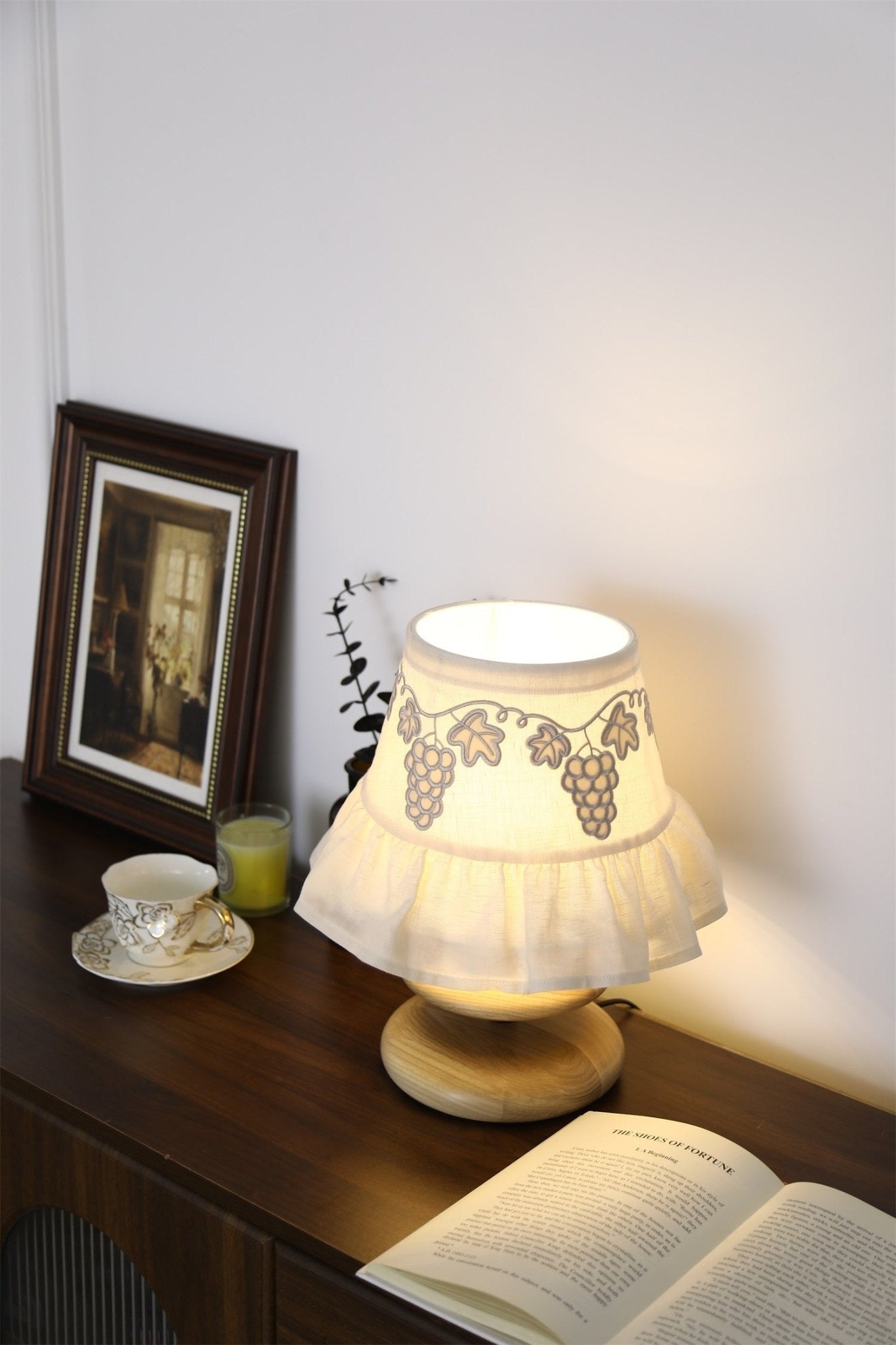 Grape Embroidery Table Lamp