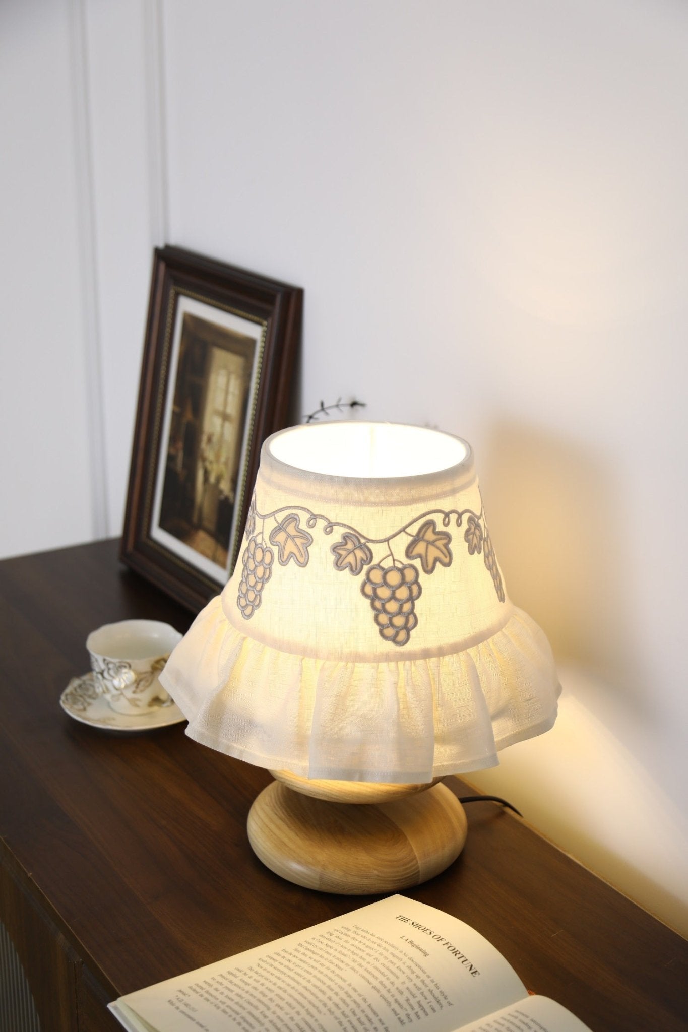 Grape Embroidery Table Lamp