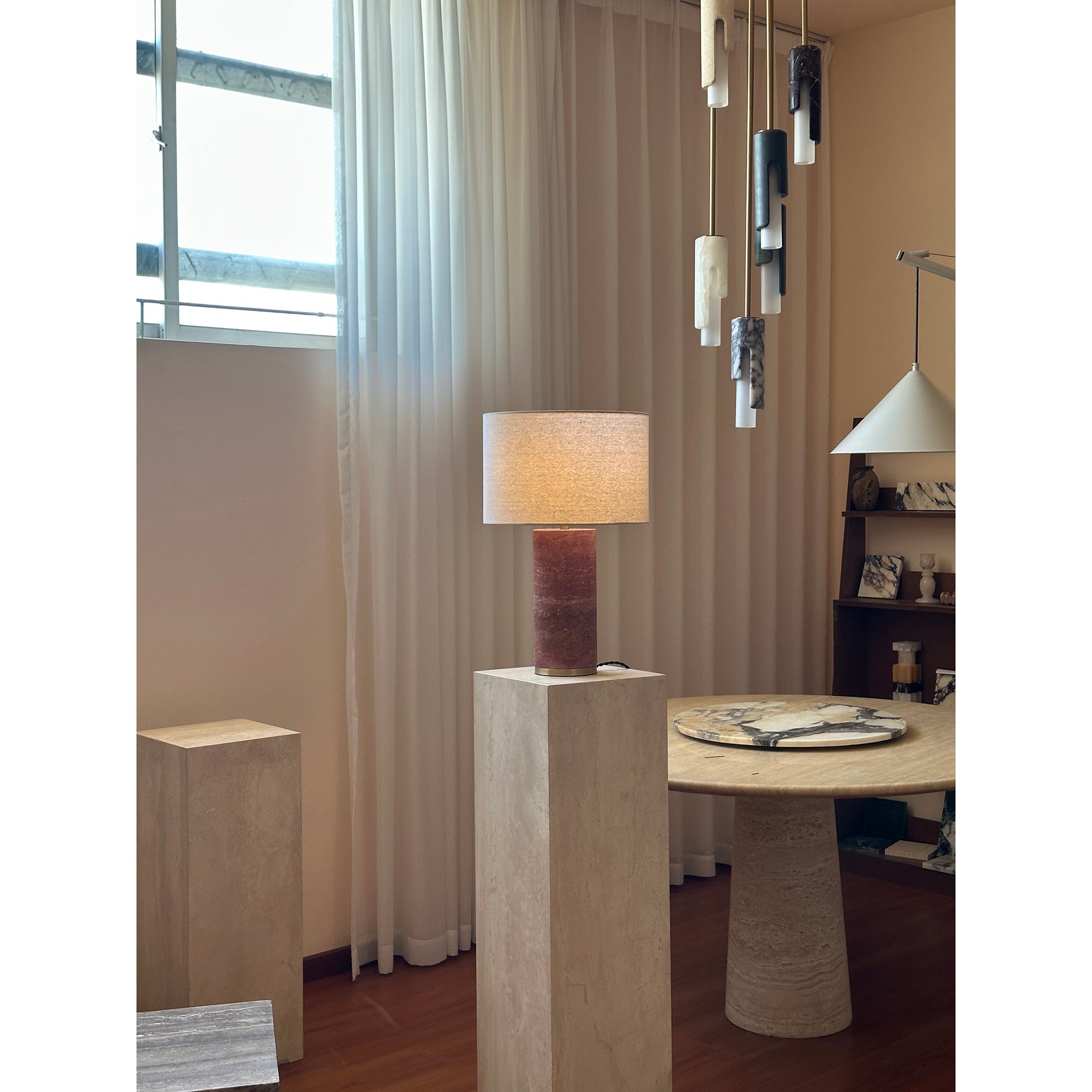 Avenanette Table Lamp