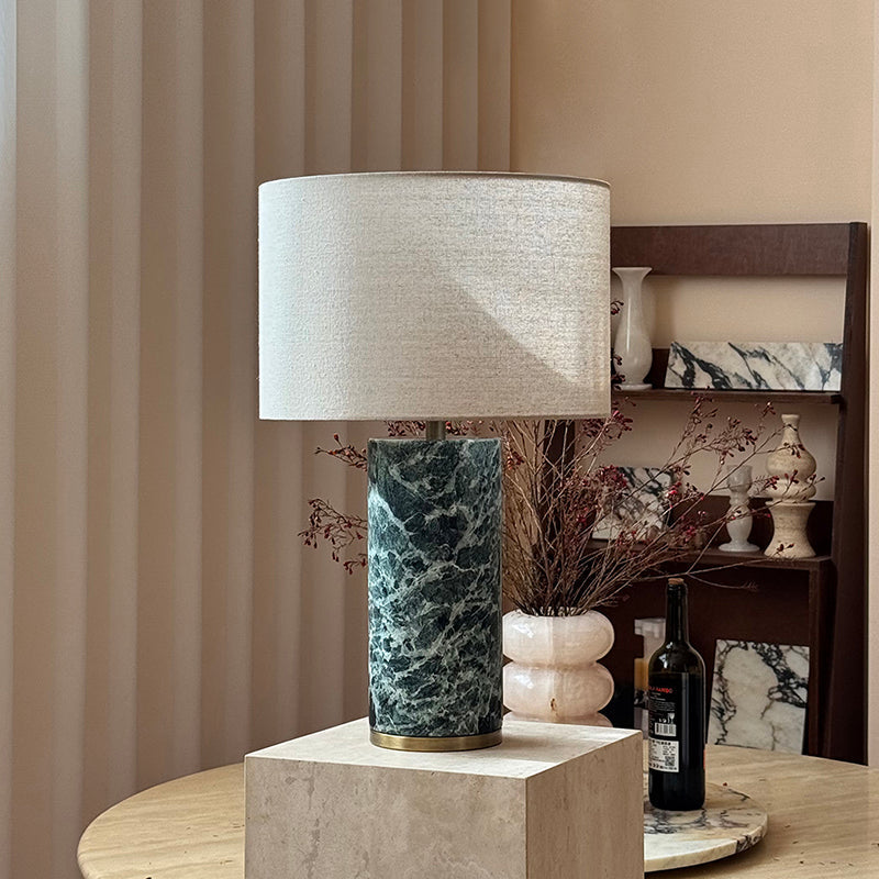 Avenanette Table Lamp
