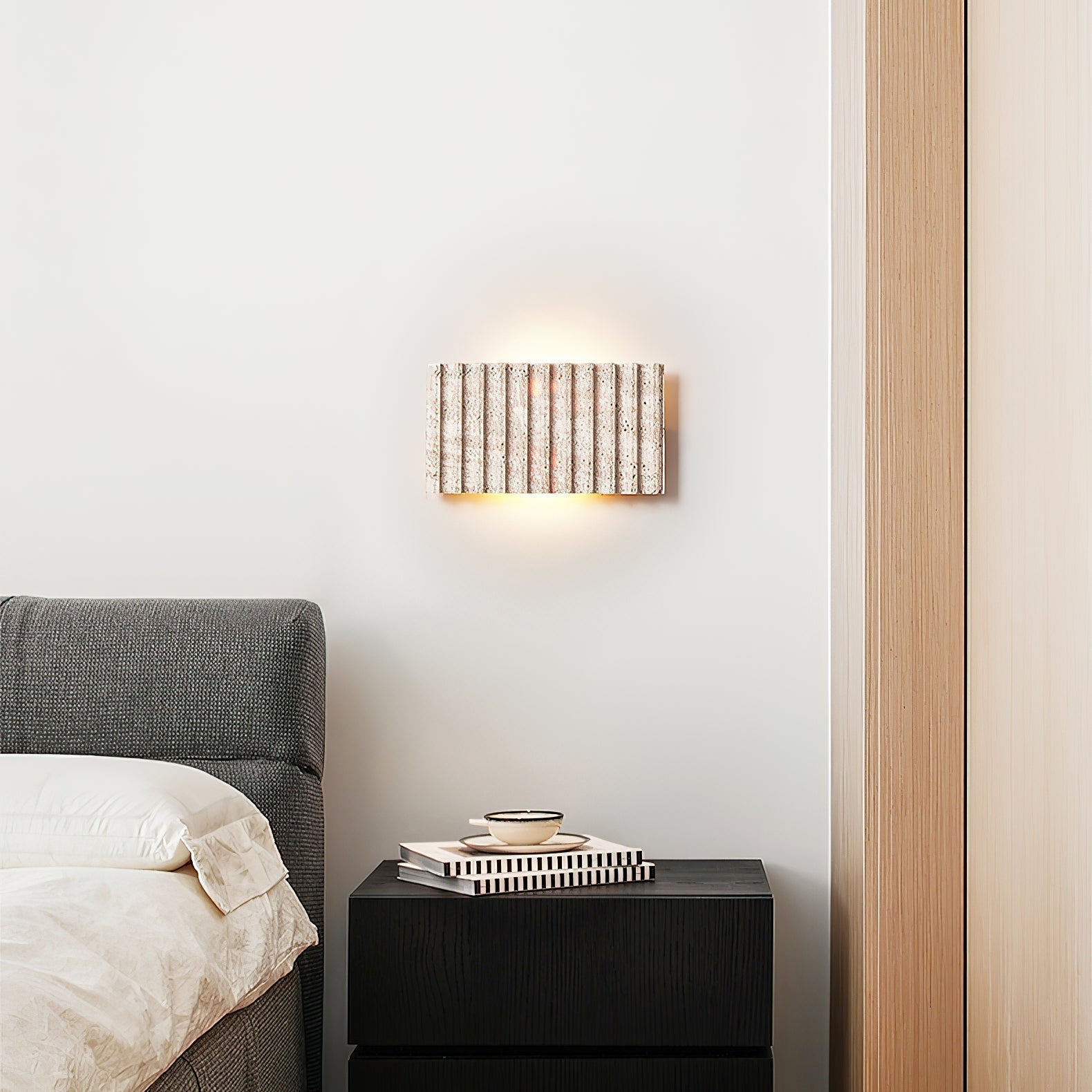 Ridge Wall Lamp