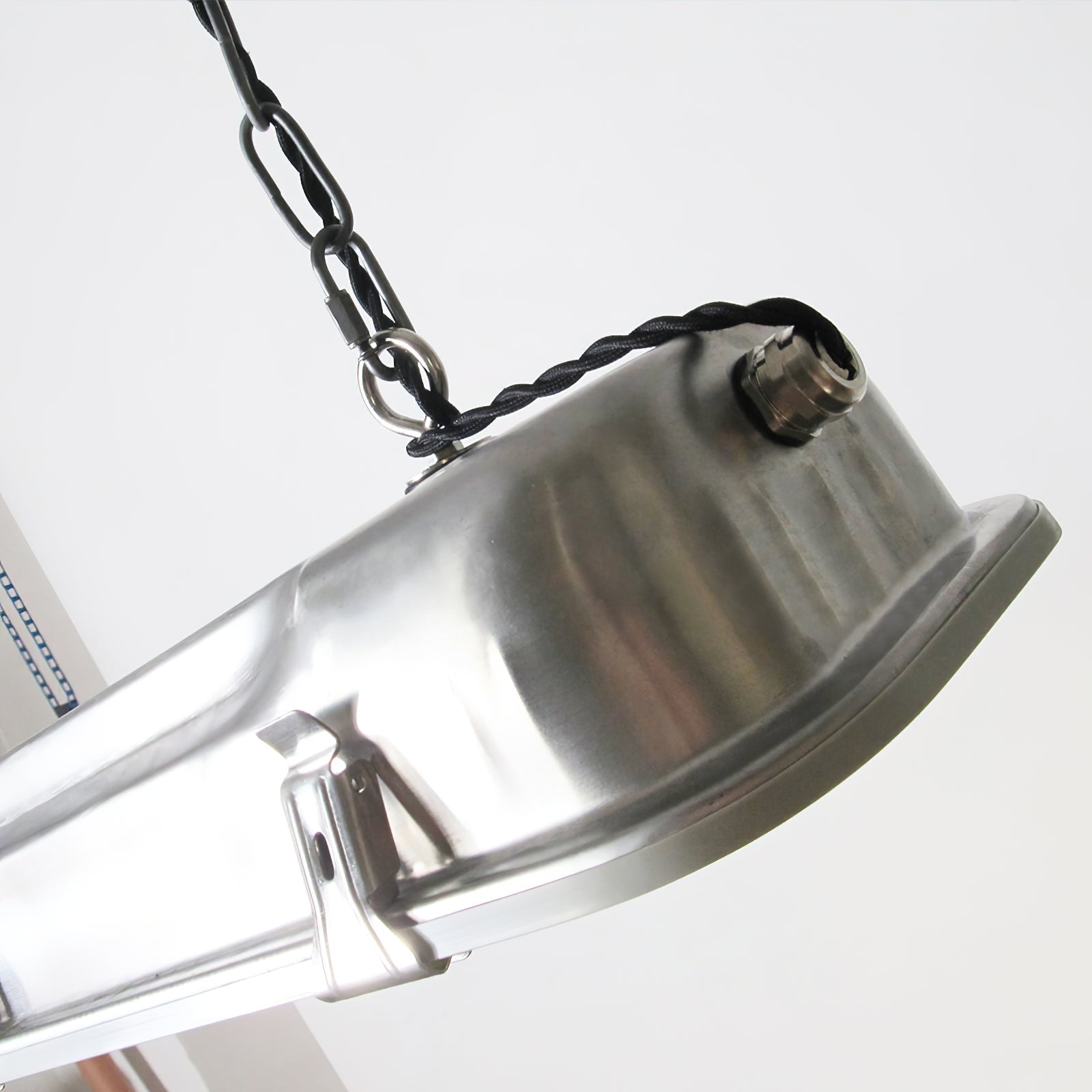Dinil Pendant Light