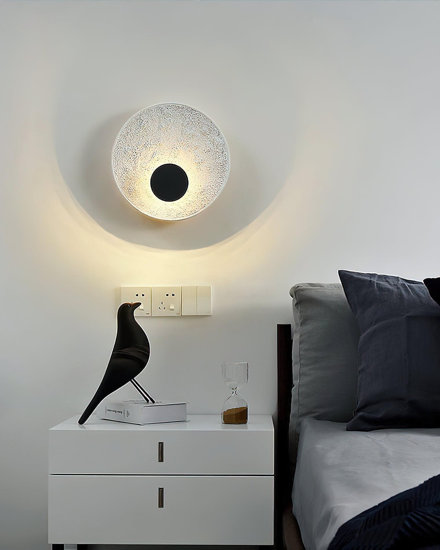 Crater Wall Lamp