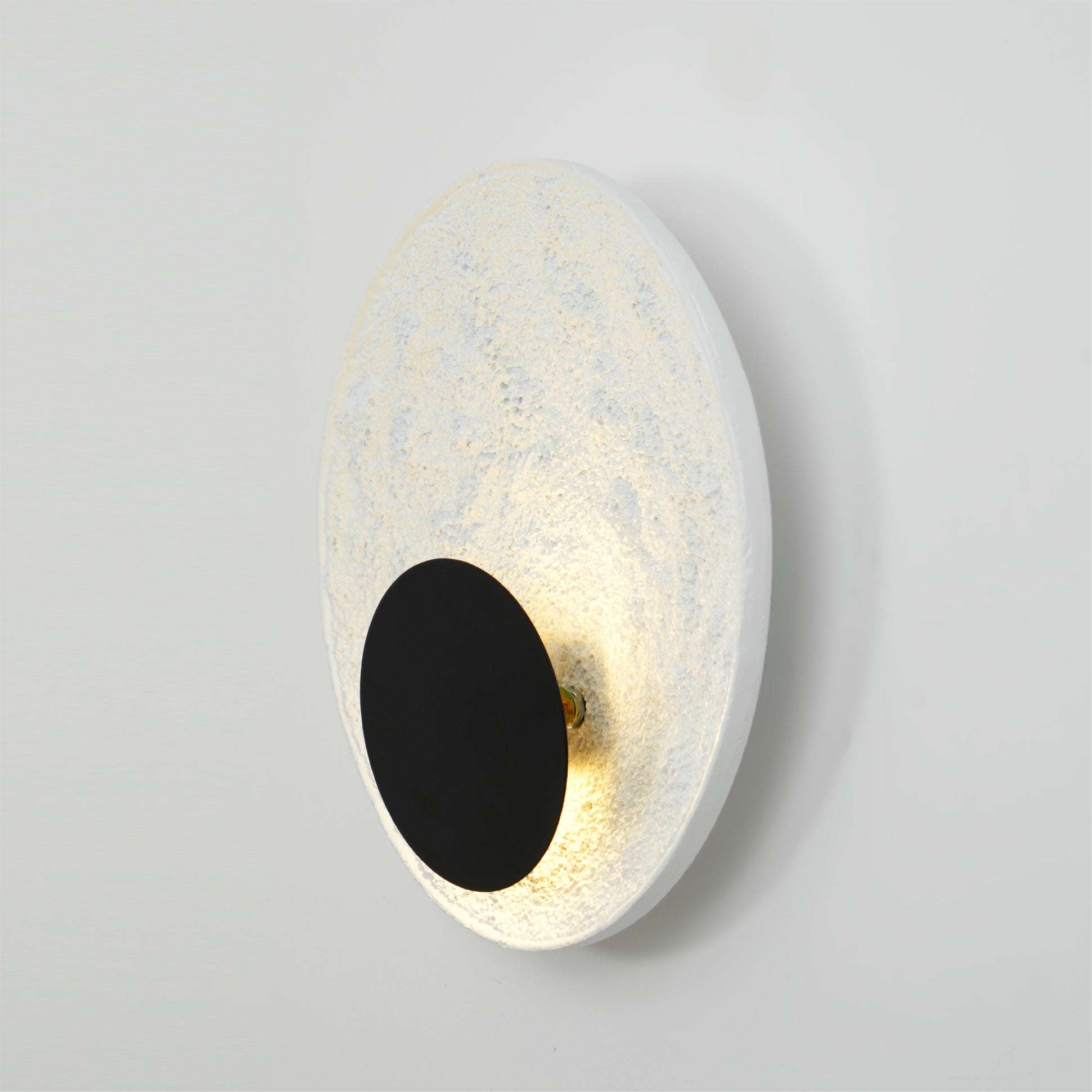 Crater Wall Lamp