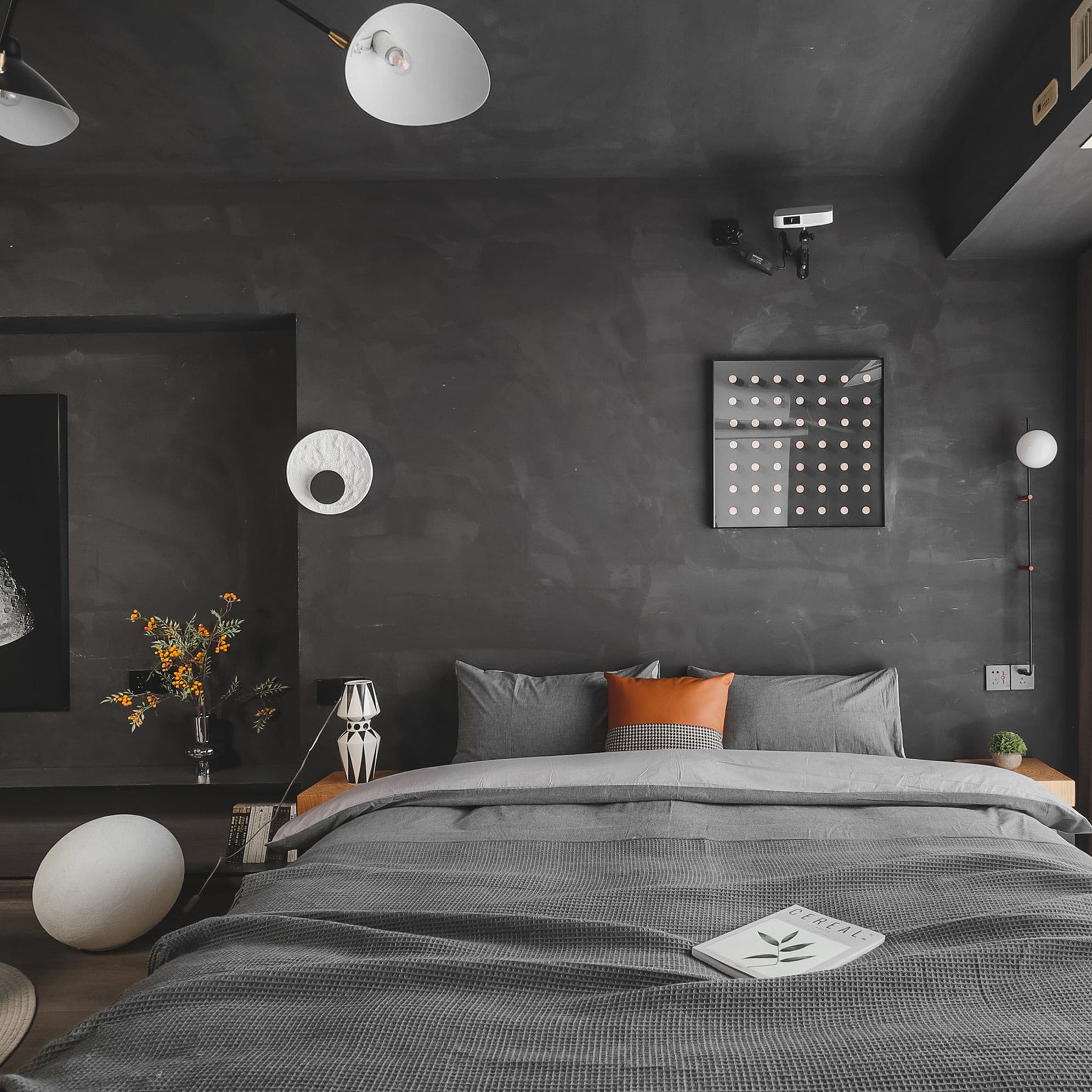 Crater Wall Lamp