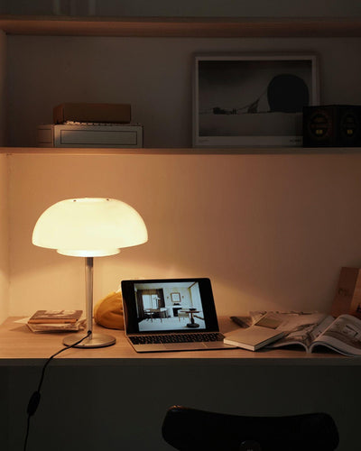 Nilten Modern Glass Table Lamp
