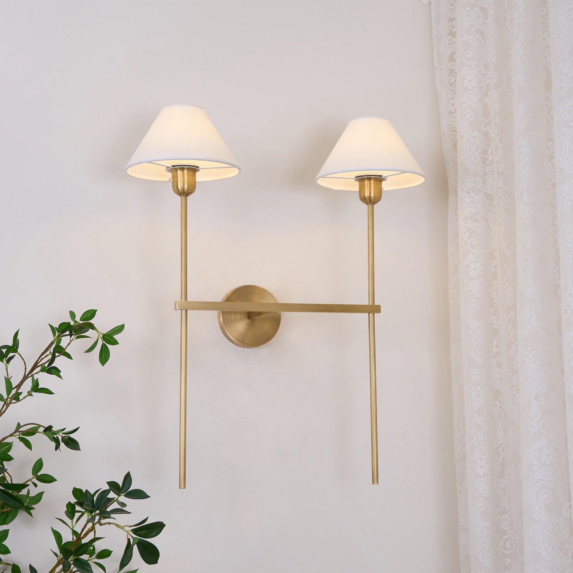 Orelisira Wall Lamp
