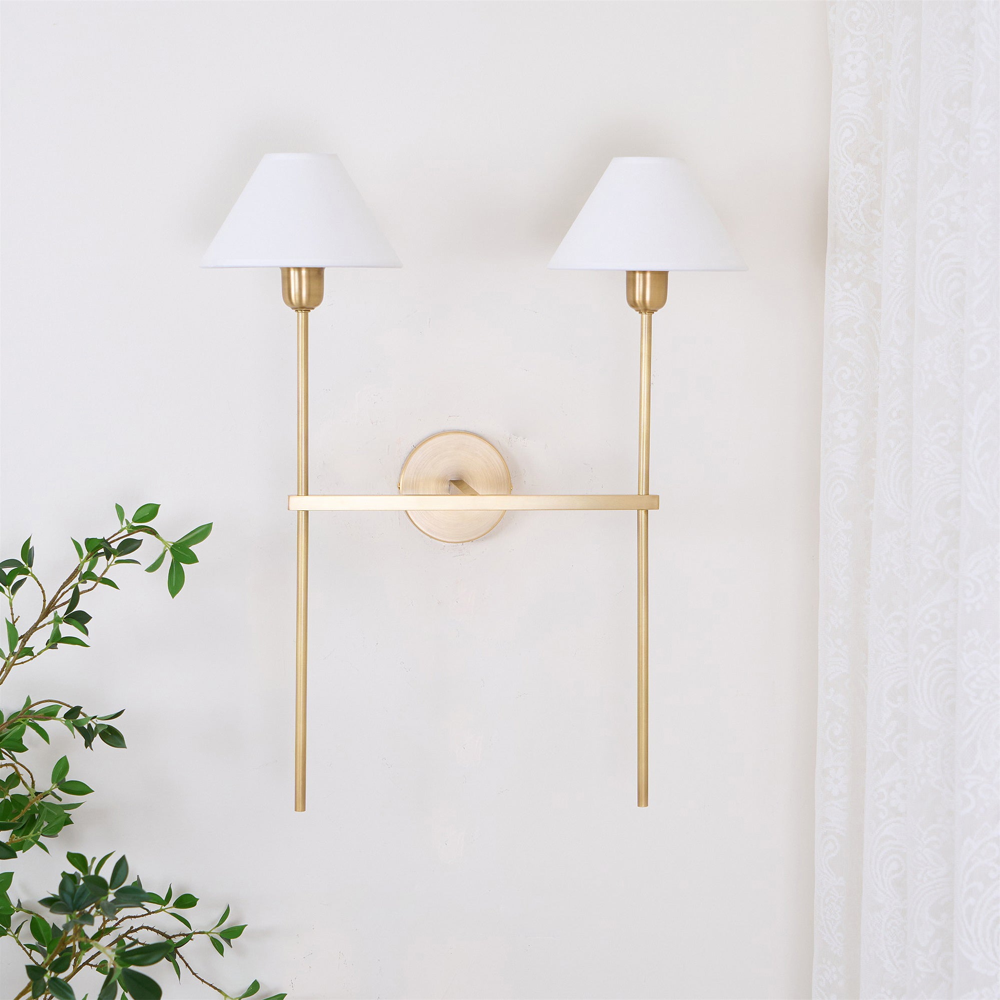 Orelisira Wall Lamp