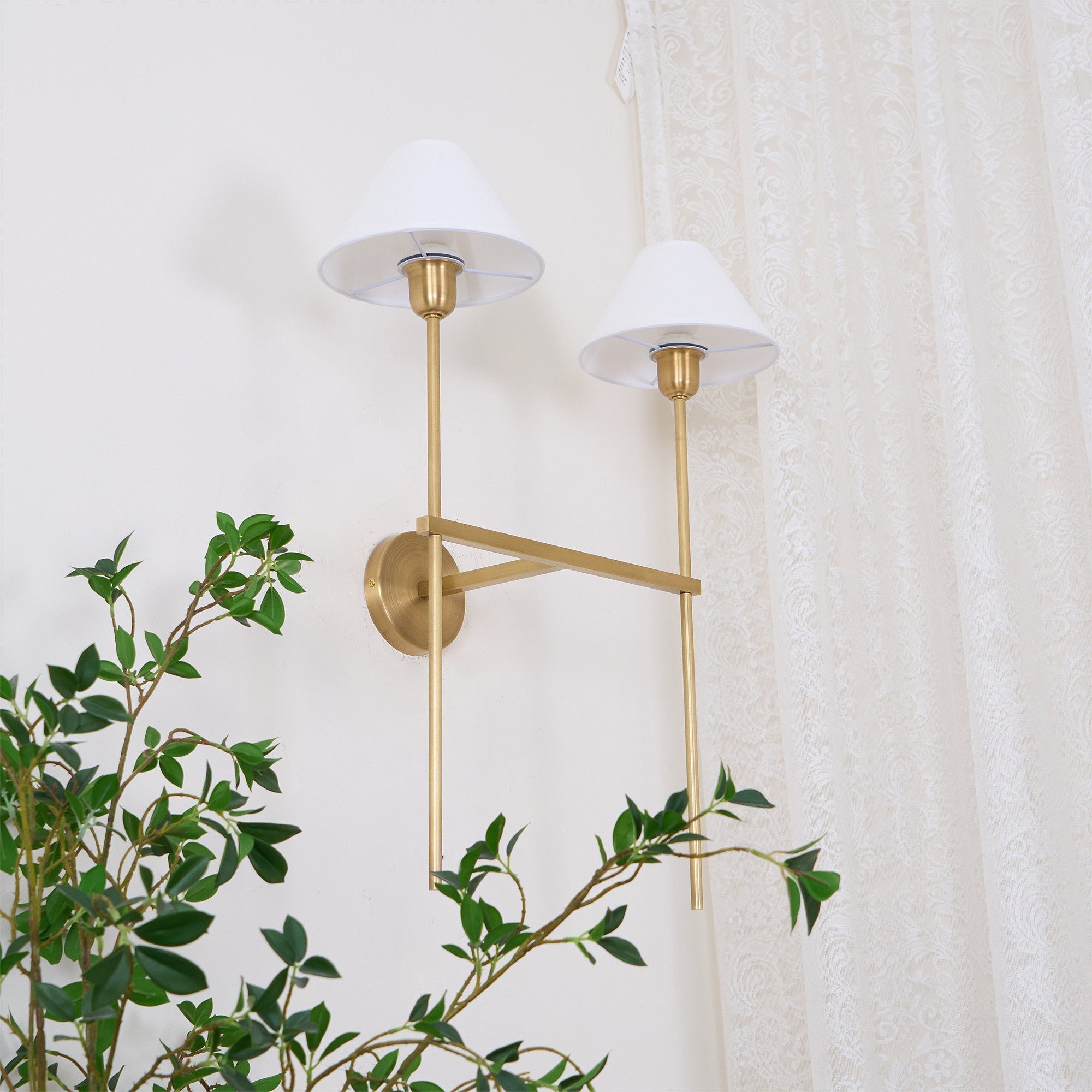 Orelisira Wall Lamp