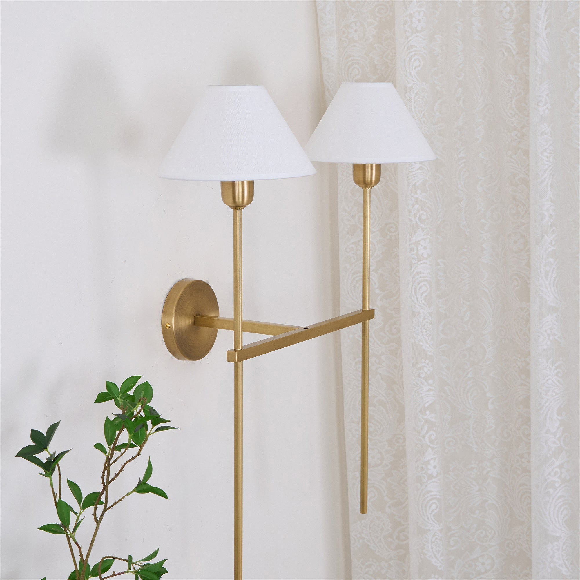Orelisira Wall Lamp