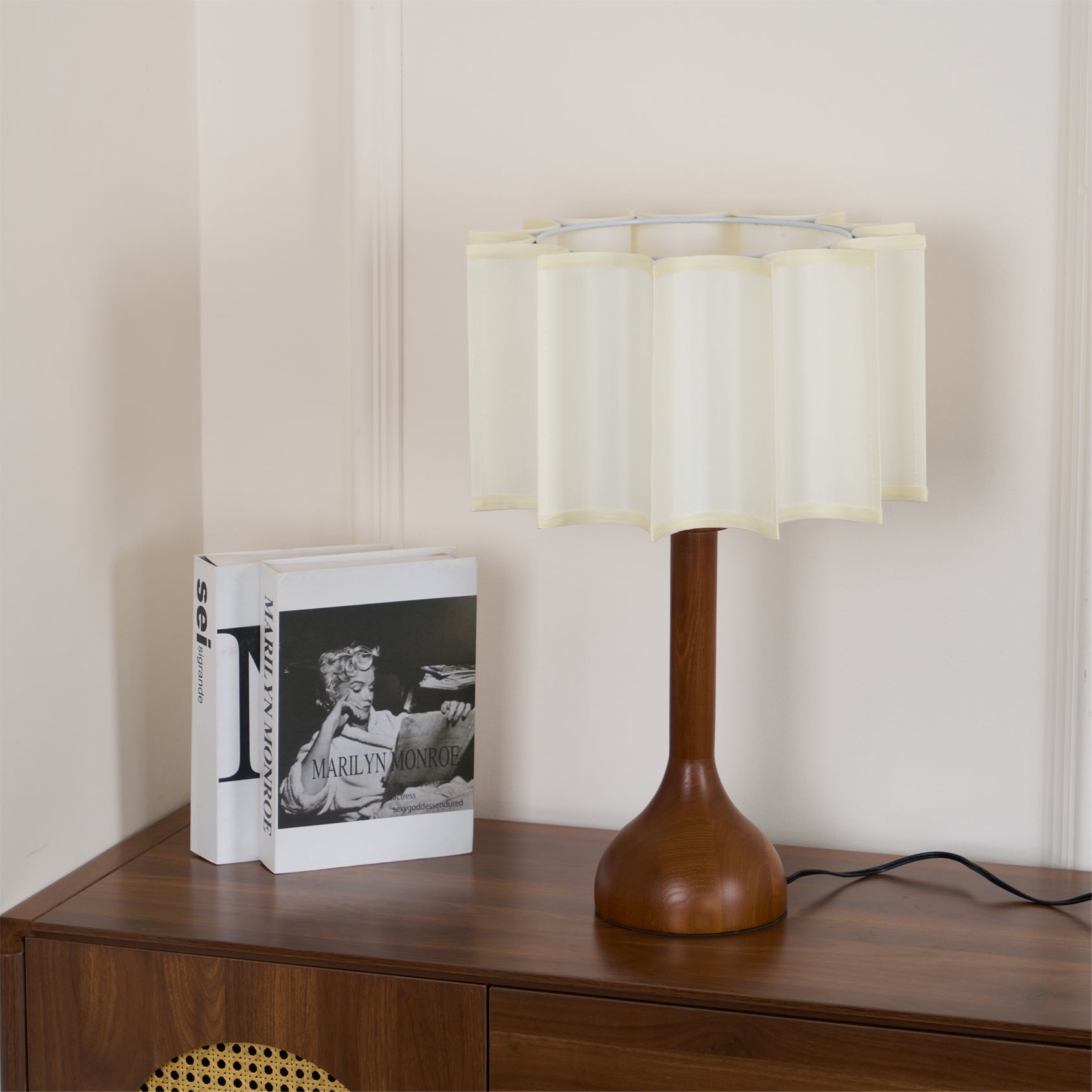 Livenq Wood Fabric Retro Table Lamp