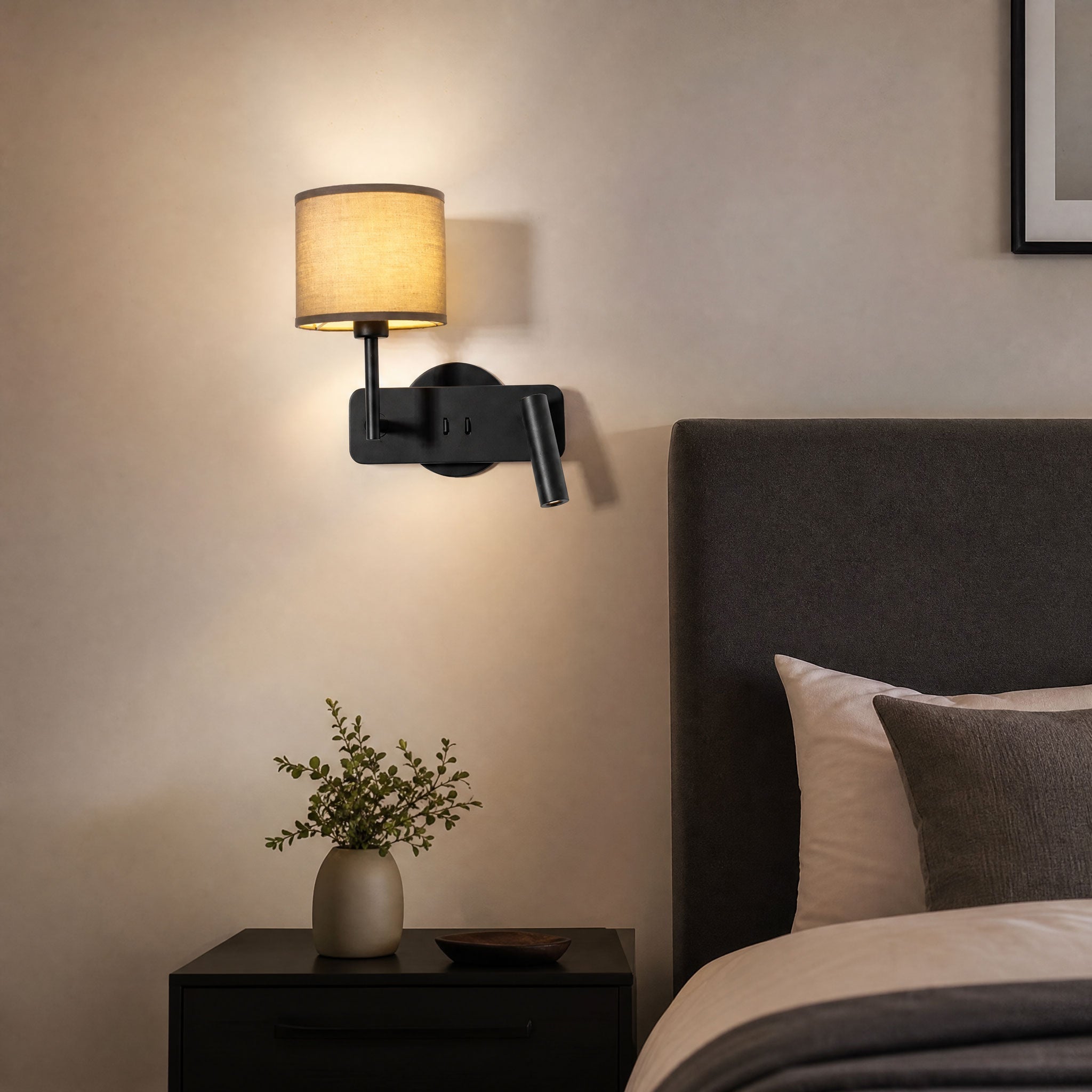 Rivoeria Wall Sconce