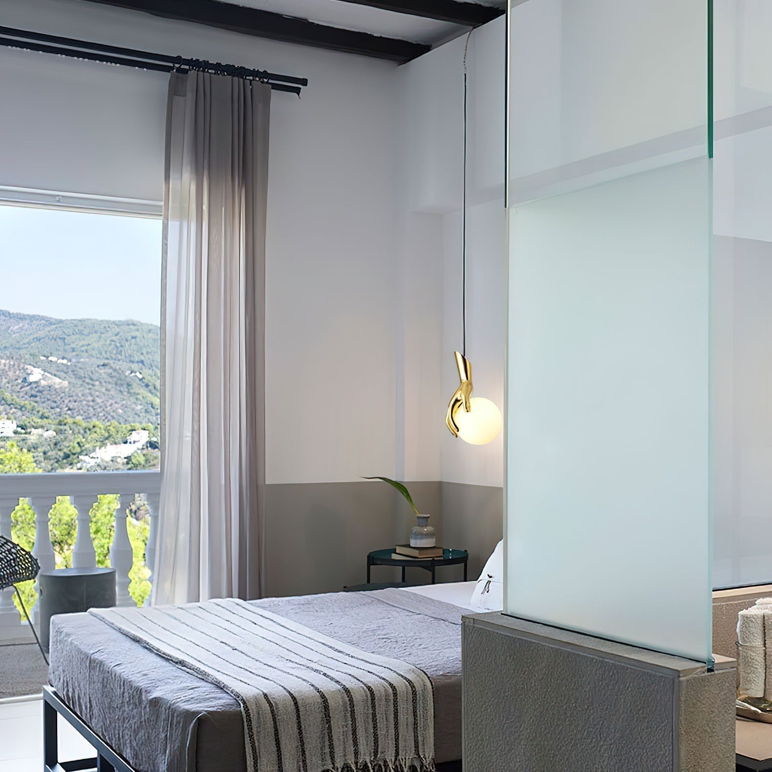 Palmay Pendant Light