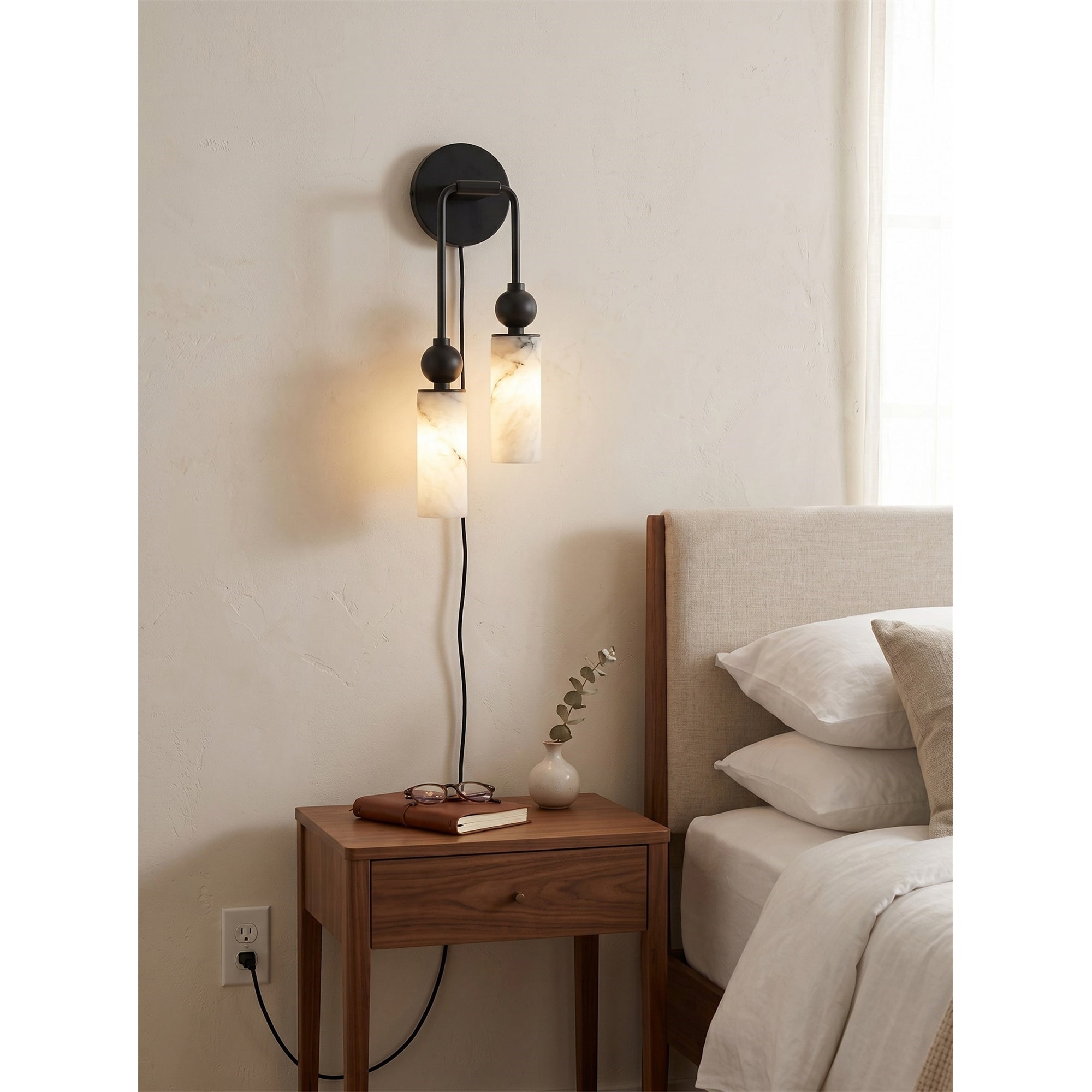 Eiraina Alabaster Plug-in Wall Sconce