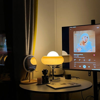 Solise Glass Retro Table Lamp
