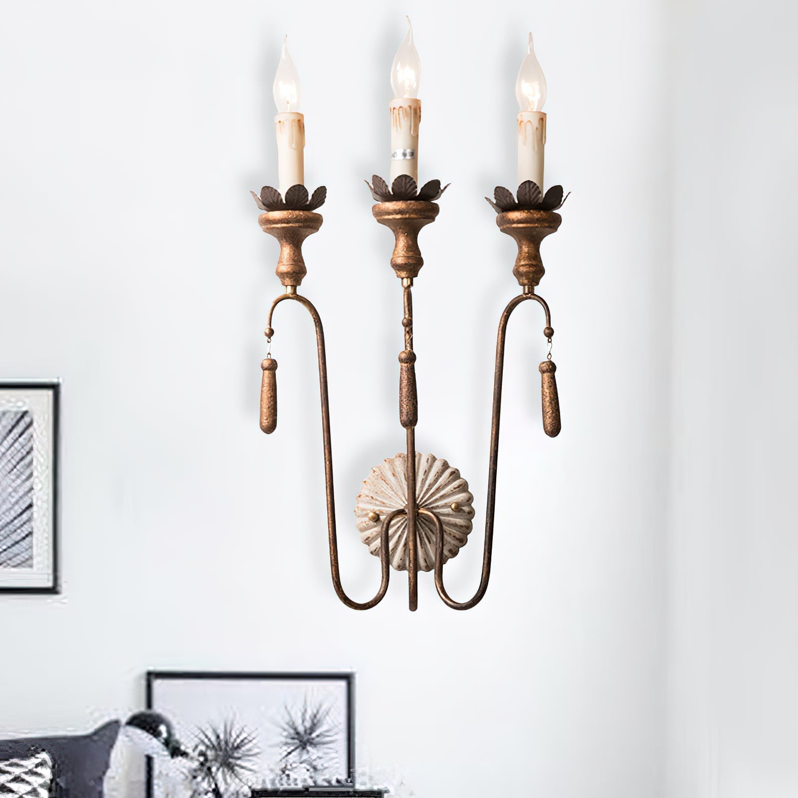 Avelaris Wall Lamp