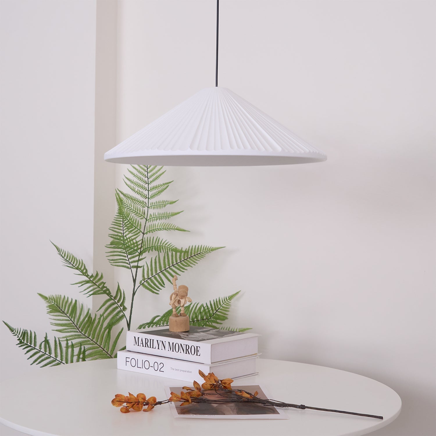 Cone Hat Resin Pendant Lamp