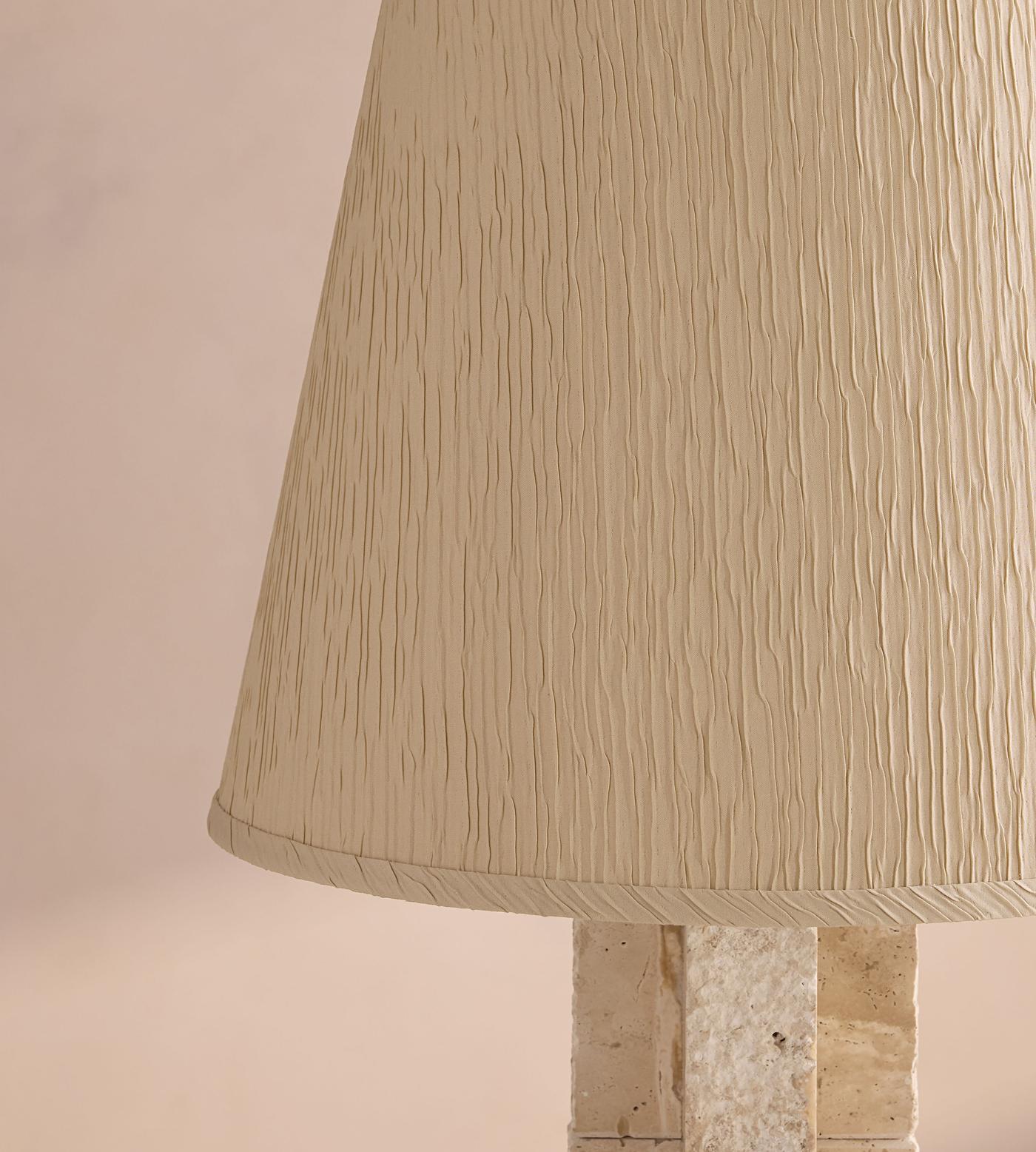 Avenelira Table Lamp