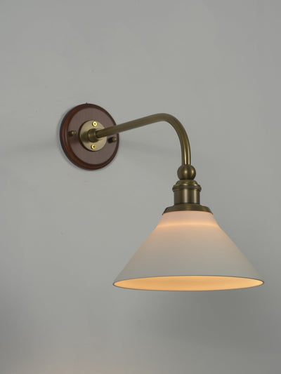 Liorivenne Wall Lamp