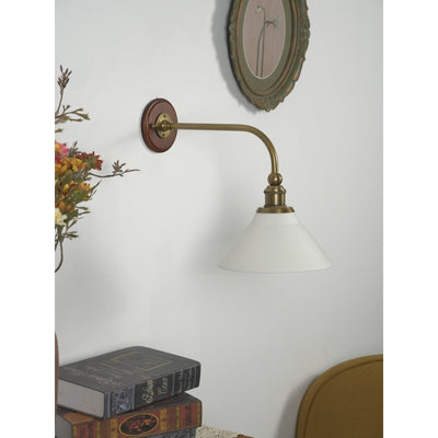 Liorivenne Wall Lamp