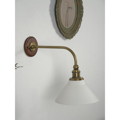 Liorivenne Wall Lamp