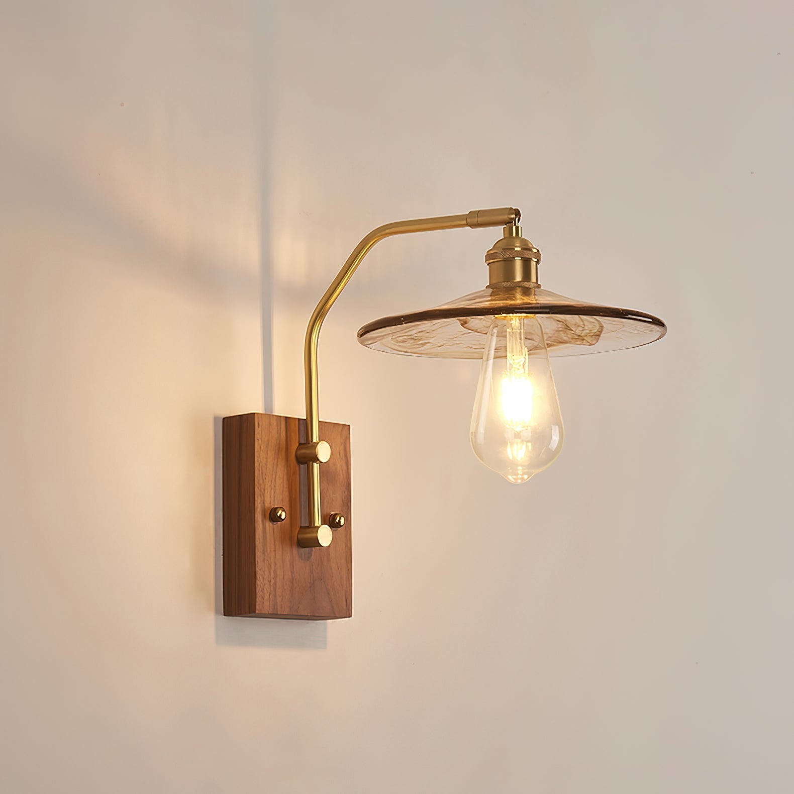 Umeris Elegance Vintage Walnut Wall Lamp