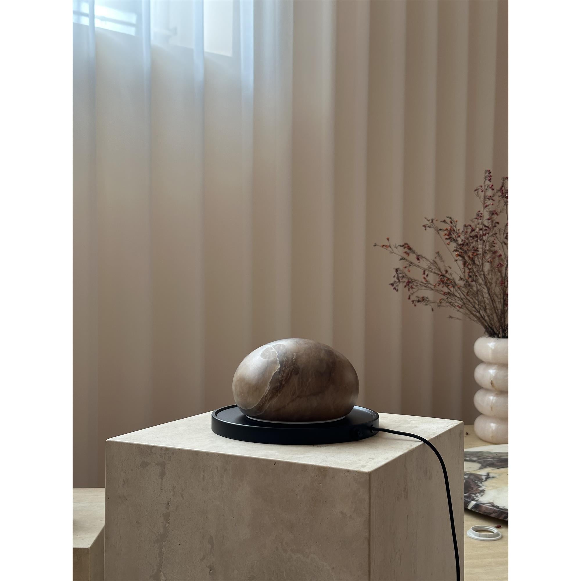 Seliaine Table Lamp