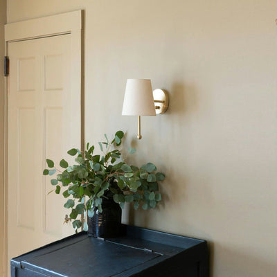 Viraerenne Wall Lamp