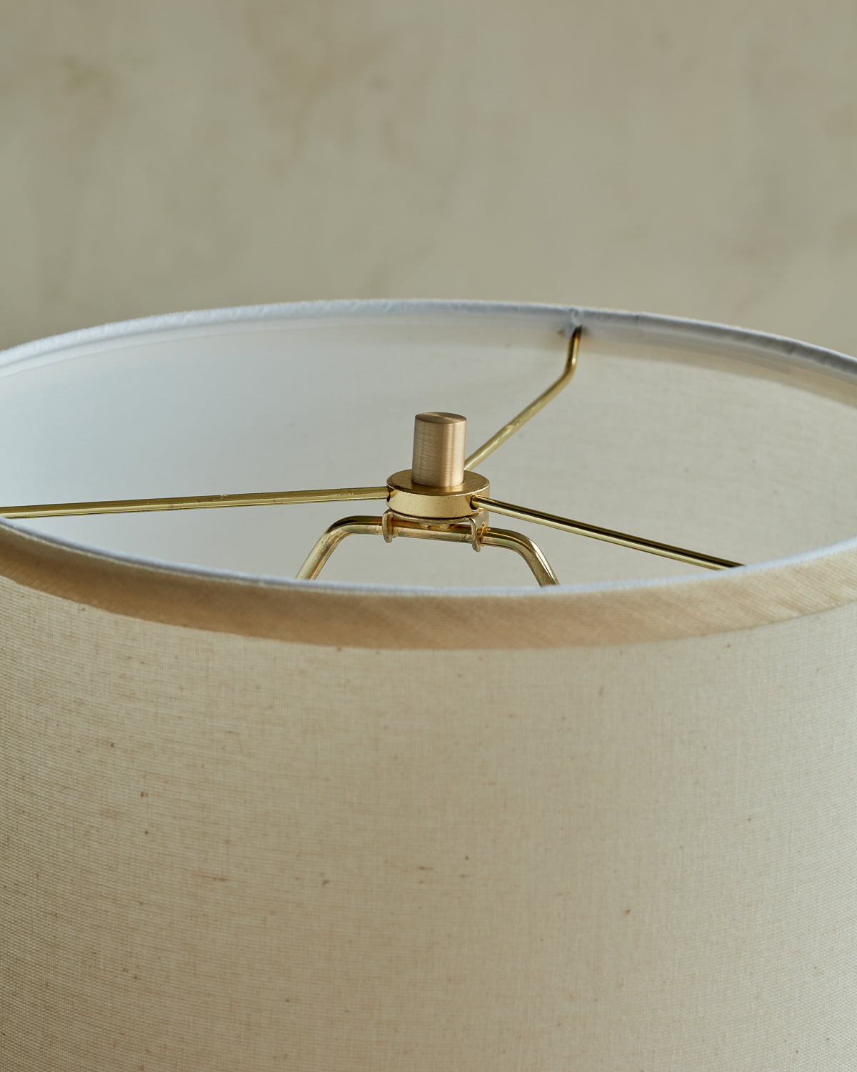 Calalelia Table Lamp