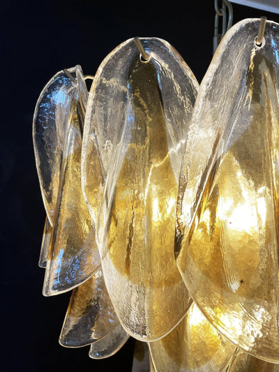 Vild Chandelier Isabella Gold Petal Layered