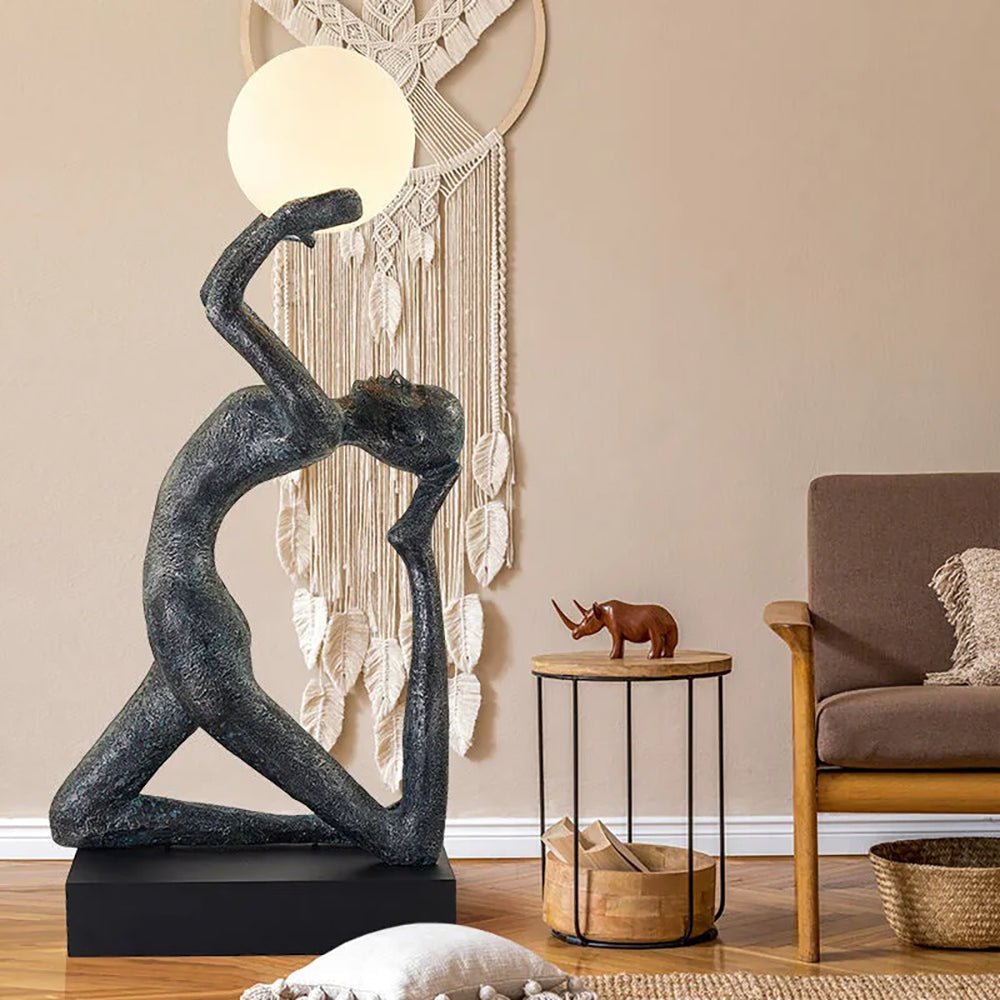 Evvinyra Contorted Black Floor Lamp