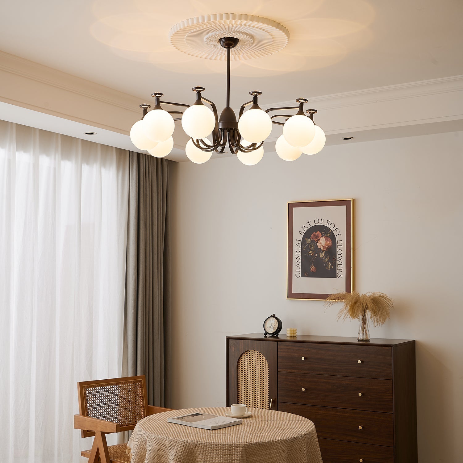Zotheira Elegance Vintage Glass Chandelier