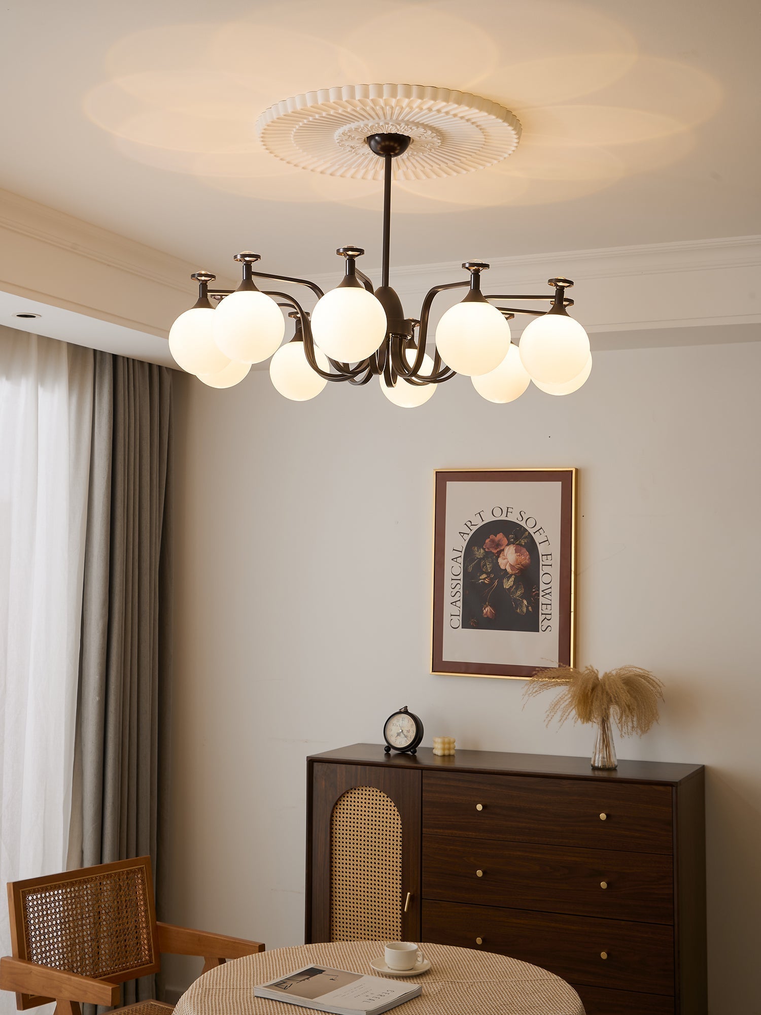 Zotheira Elegance Vintage Glass Chandelier