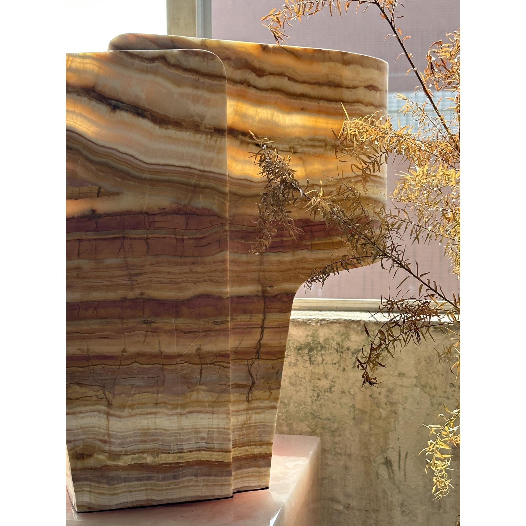 Siaria Texture Table Lamp