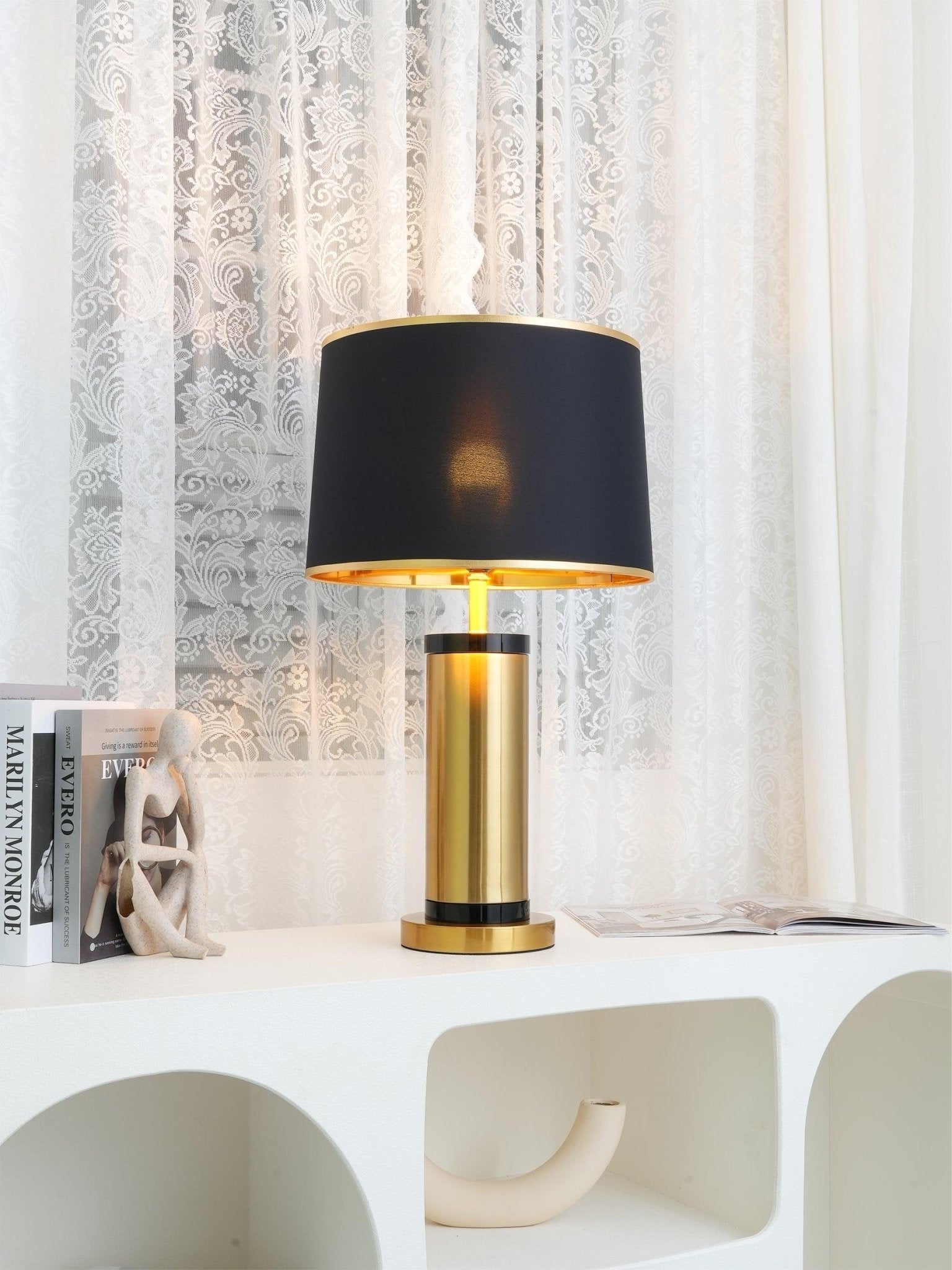 Cur Modern Table Lamp