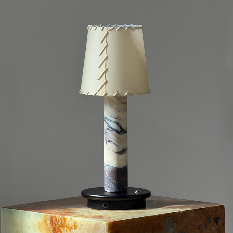 Viraerira Table Lamp