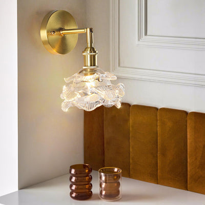 Petal Vintage Brass Wall Lamp
