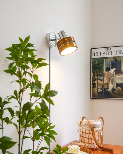 Nildes Wood Classic Wall Lamp