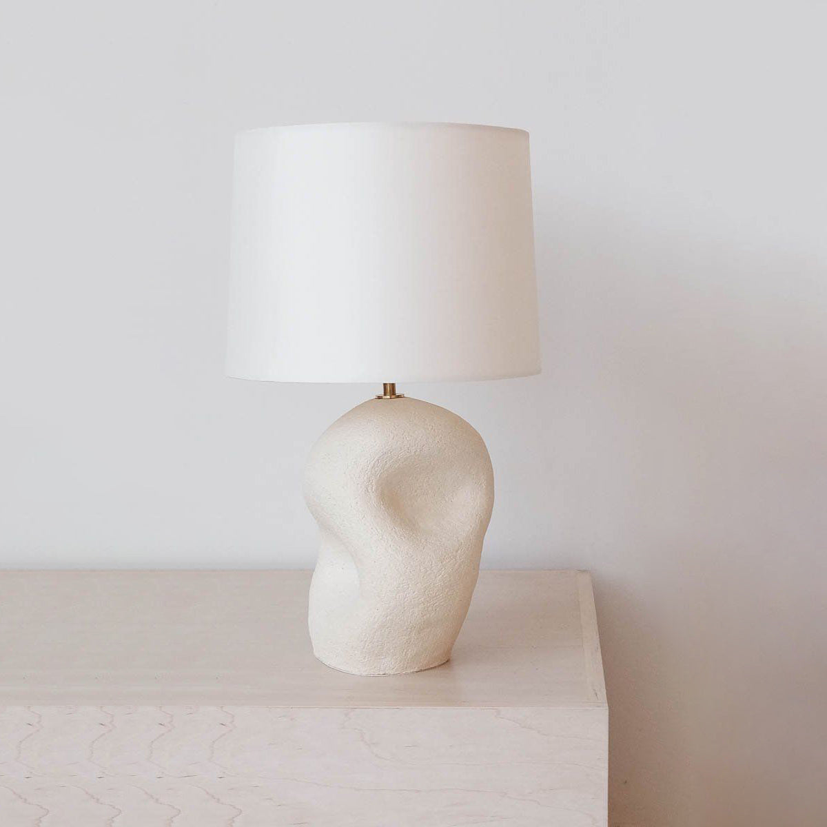 Terielise Thatcher Table Lamp