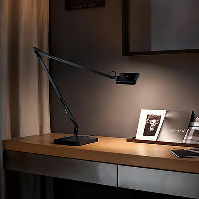 Tevenu Aluminum Industrial Table Lamp