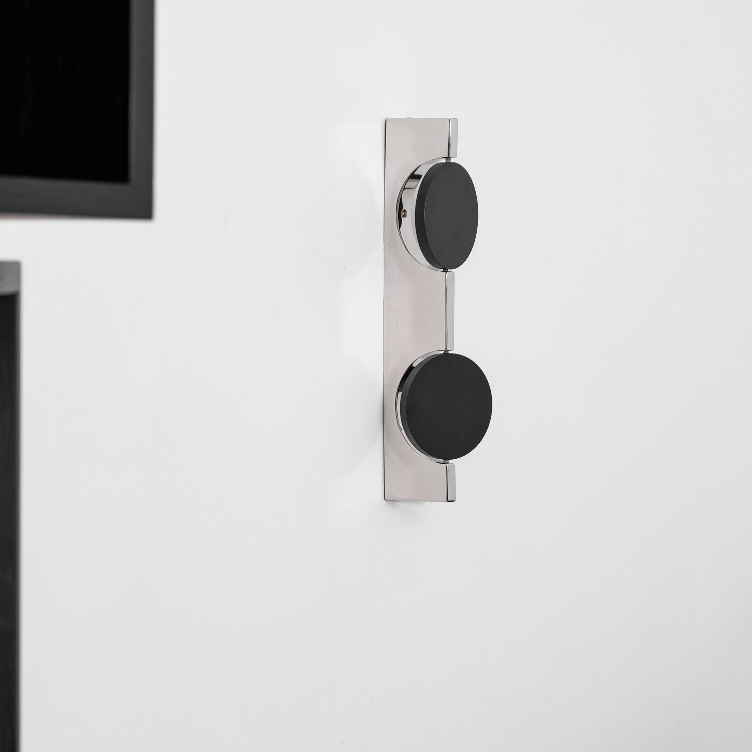 Delaview Kinetic Shadow Indoor Wall Light
