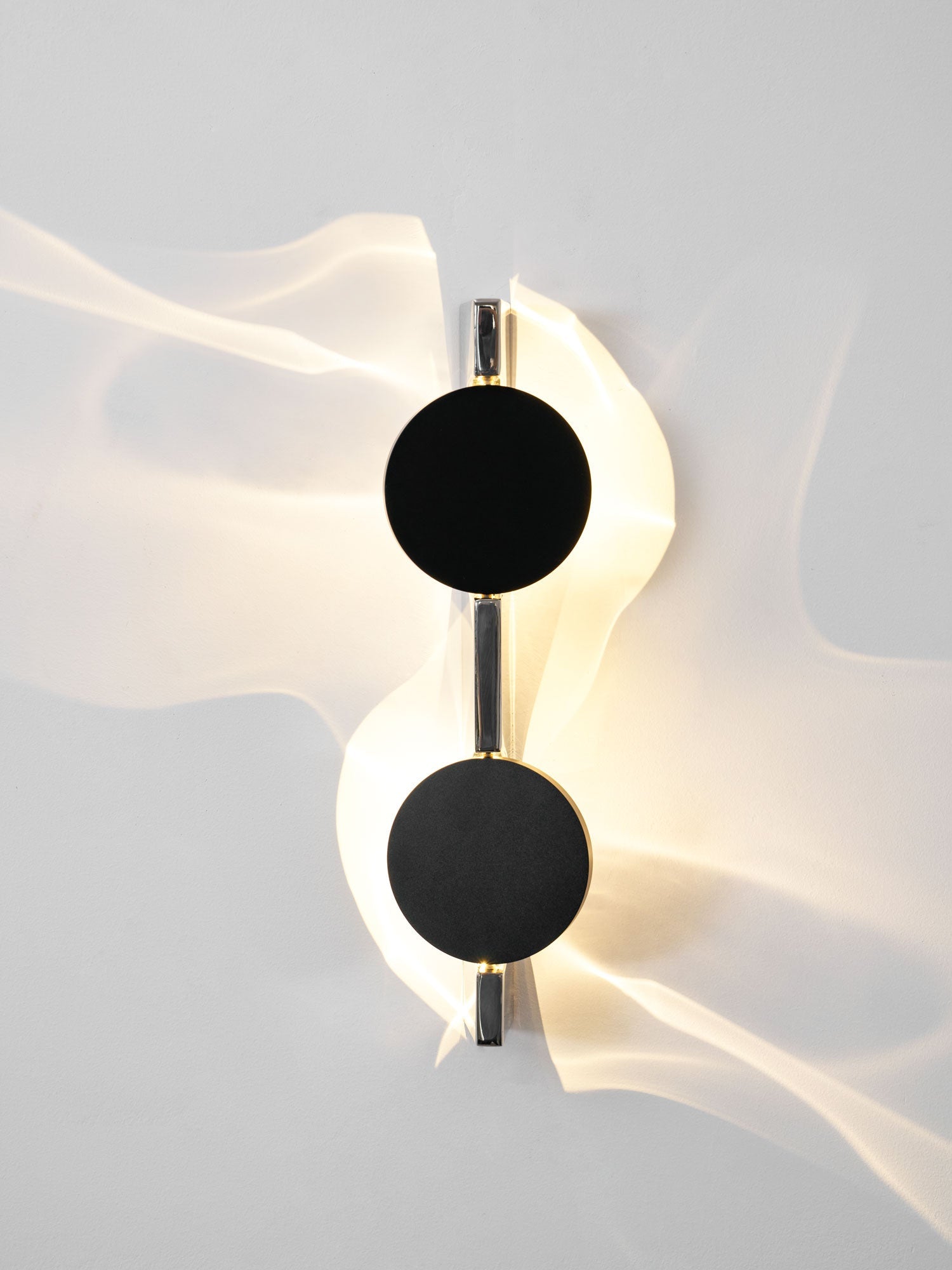 Delaview Kinetic Shadow Indoor Wall Light