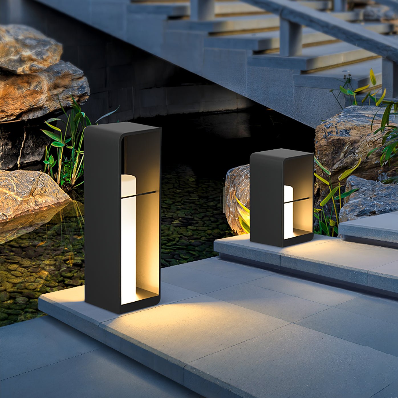 Reninian Minimalist Outdoor Light