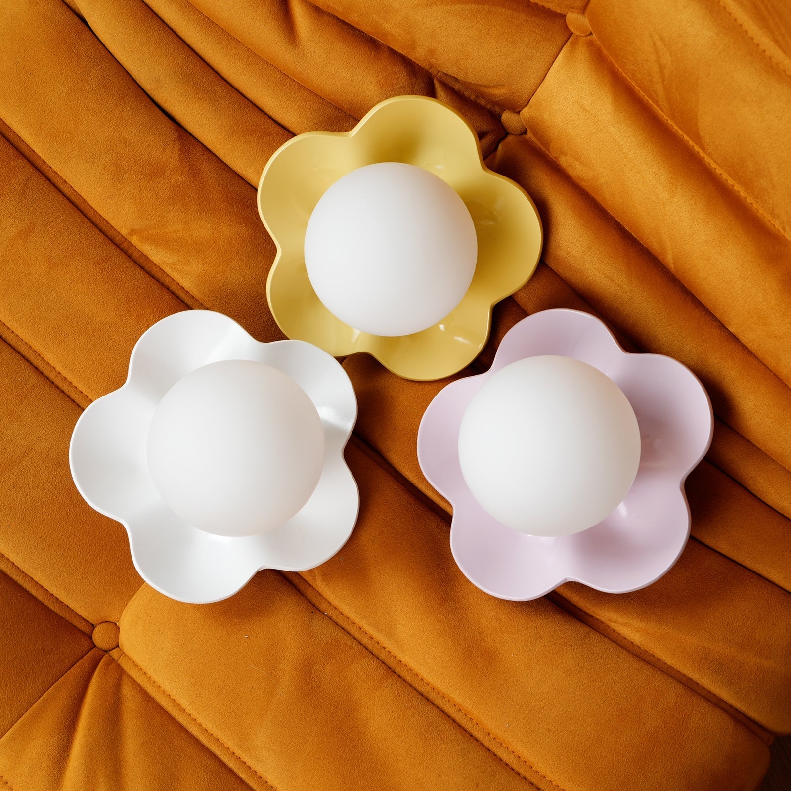 Miranine La fleur Plug-in Wall Lamp